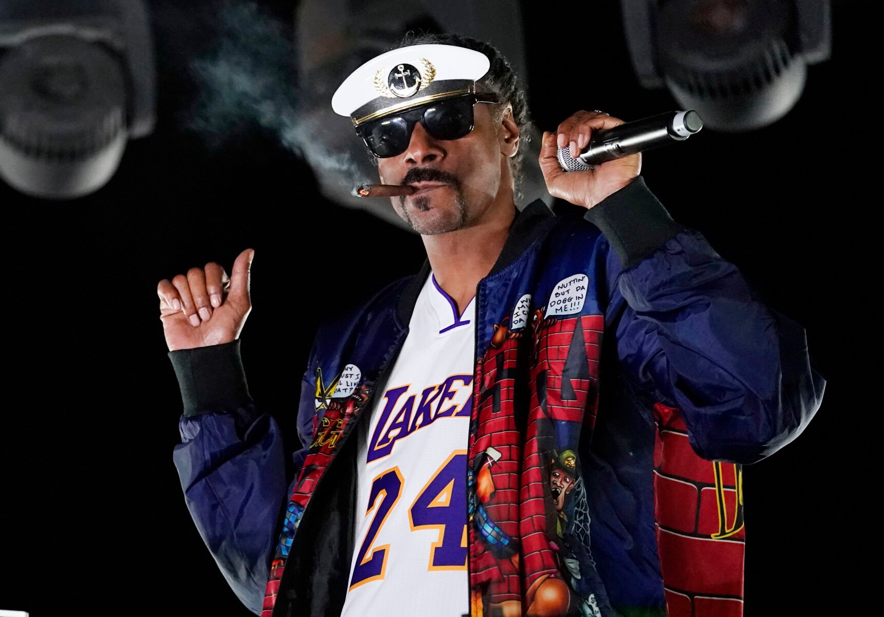 Snoop Dogg's Holidaze of Blaze at Broadmoor World Arena